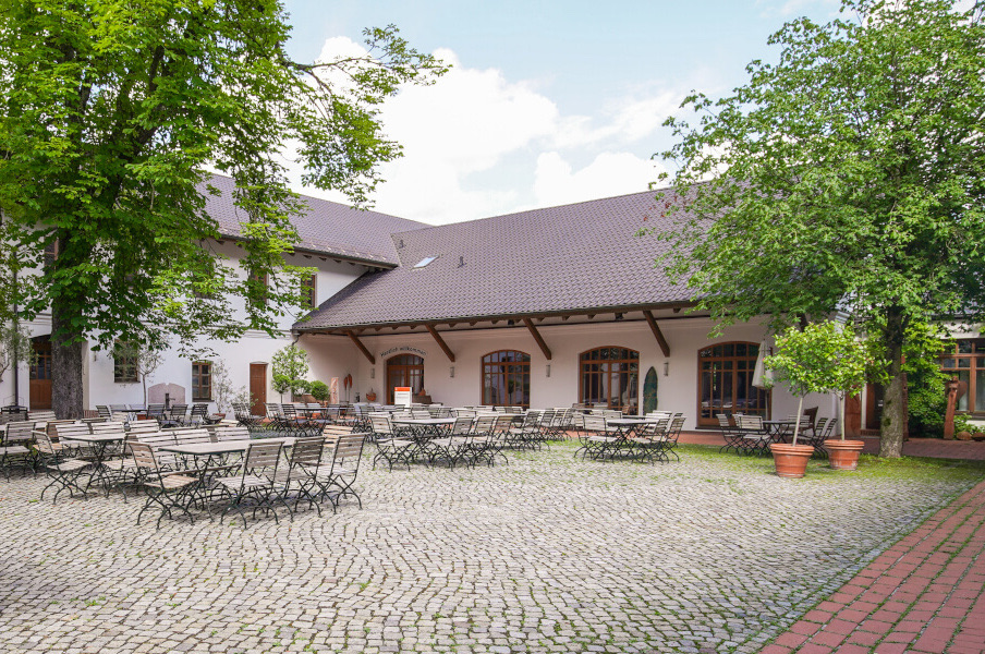 Bader Biohof Biergarten
